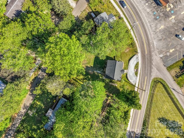523 Harrison Avenue, Franklin, NC 28734
