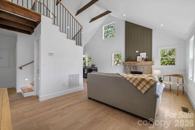 523 Harrison Avenue, Franklin, NC 28734