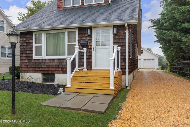 10 Broadway, Belford, NJ 07718