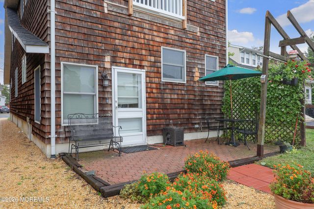 10 Broadway, Belford, NJ 07718
