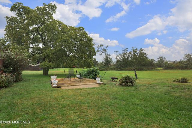 10 Broadway, Belford, NJ 07718
