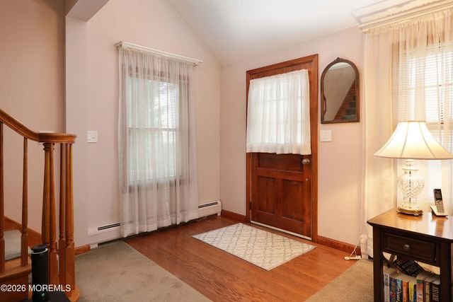 10 Broadway, Belford, NJ 07718
