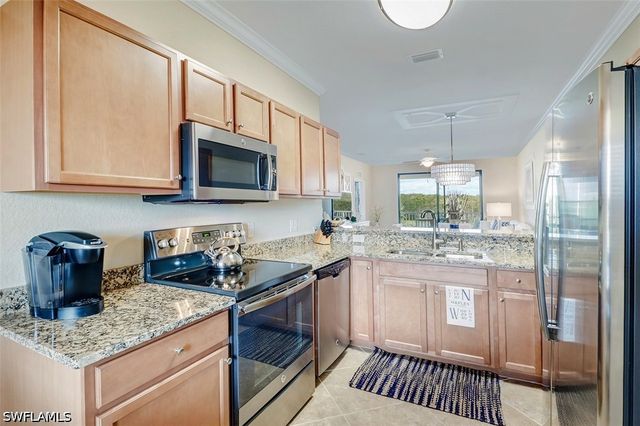 9566 Trevi CT 4944, Naples, FL 34113