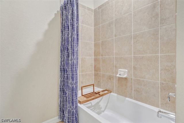 9566 Trevi CT 4944, Naples, FL 34113