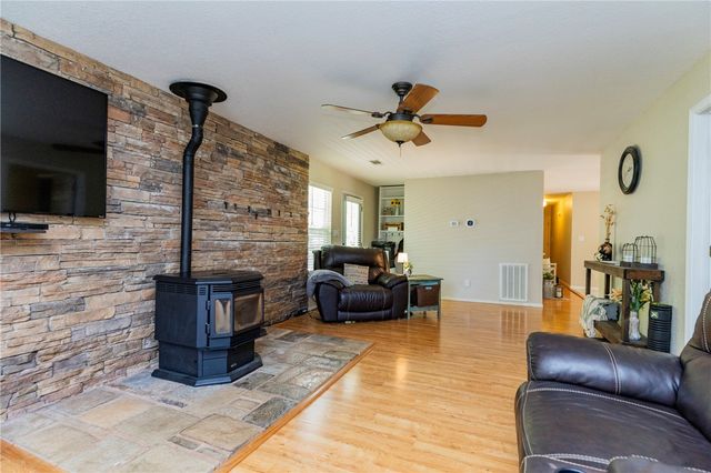 329 Rader Road, Rogers, AR 72756