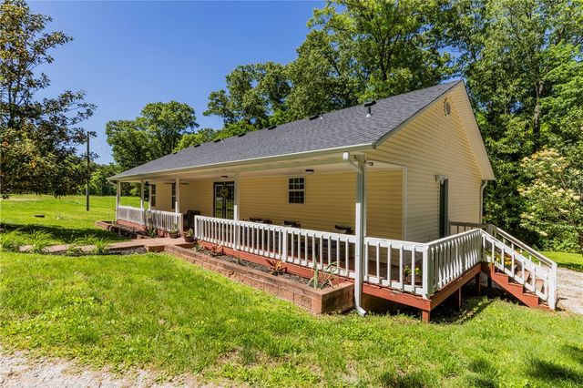 329 Rader Road, Rogers, AR 72756