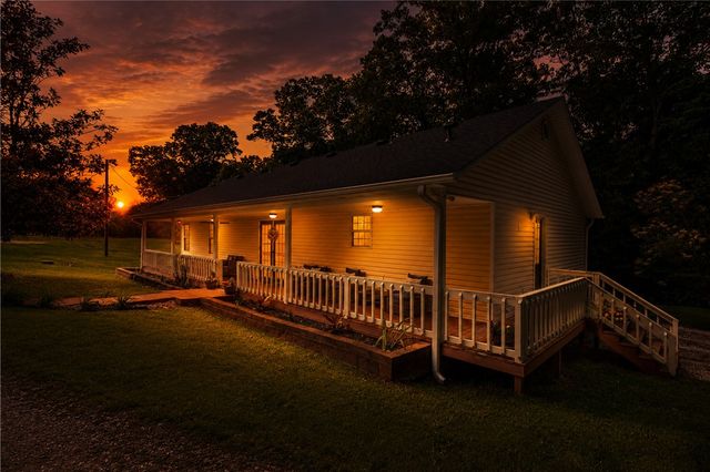 329 Rader Road, Rogers, AR 72756