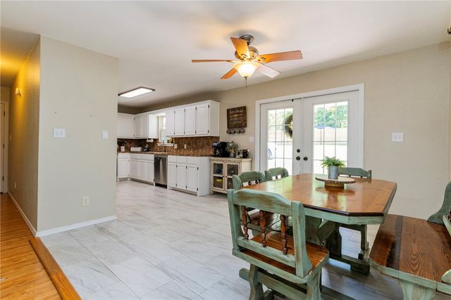 329 Rader Road, Rogers, AR 72756