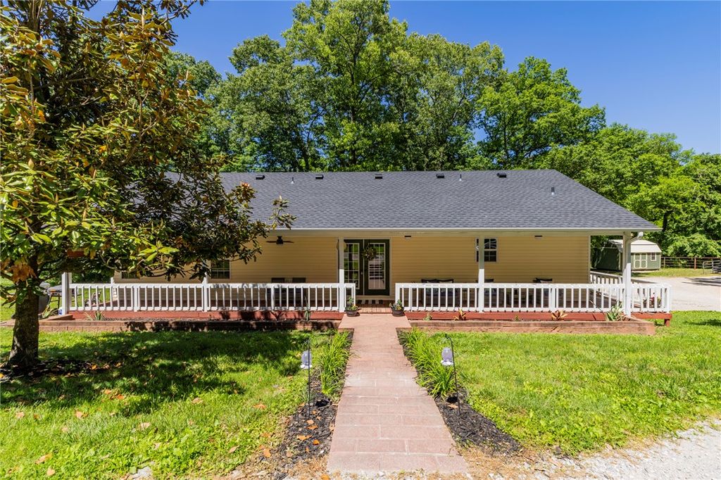 329 Rader Road, Rogers, AR 72756