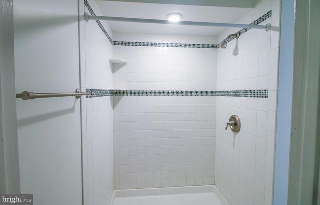 56 CROSS POINT DR, Owings, MD 20736