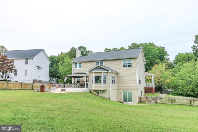 56 CROSS POINT DR, Owings, MD 20736