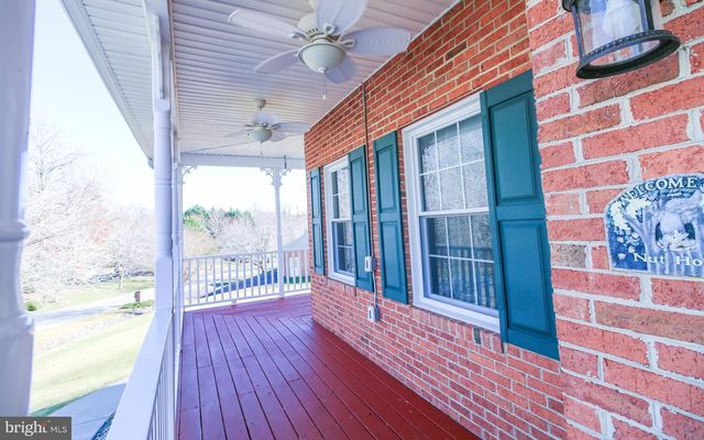 56 CROSS POINT DR, Owings, MD 20736