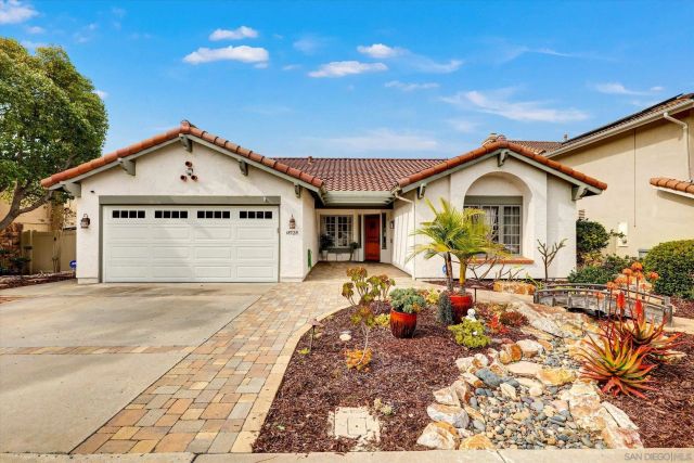 18528 Locksley St, San Diego, CA 92128