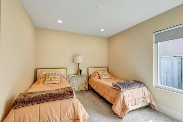 18528 Locksley St, San Diego, CA 92128