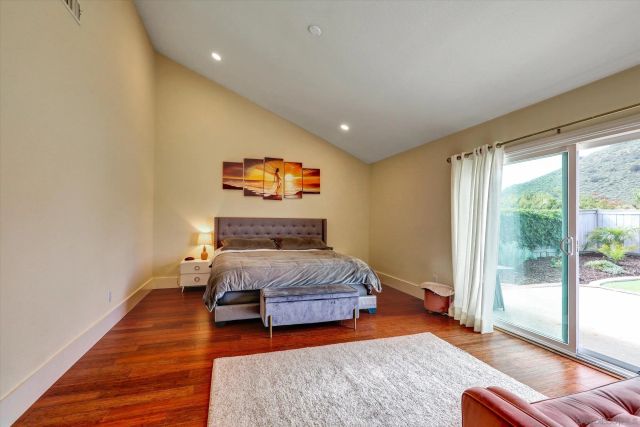 18528 Locksley St, San Diego, CA 92128