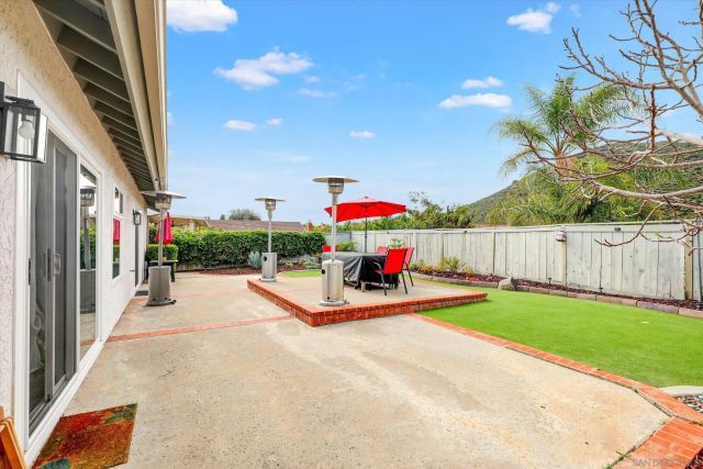 18528 Locksley St, San Diego, CA 92128