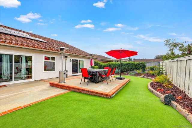 18528 Locksley St, San Diego, CA 92128