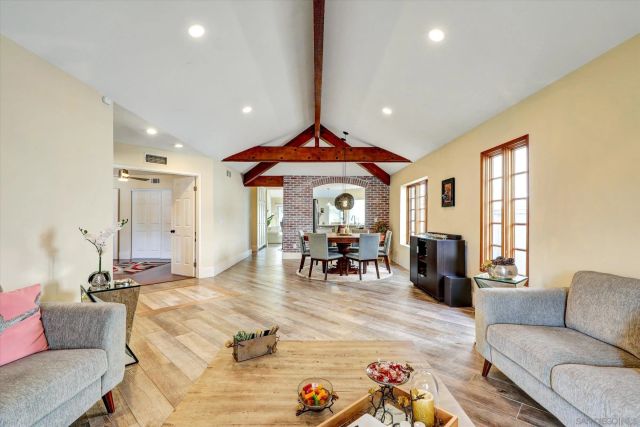 18528 Locksley St, San Diego, CA 92128