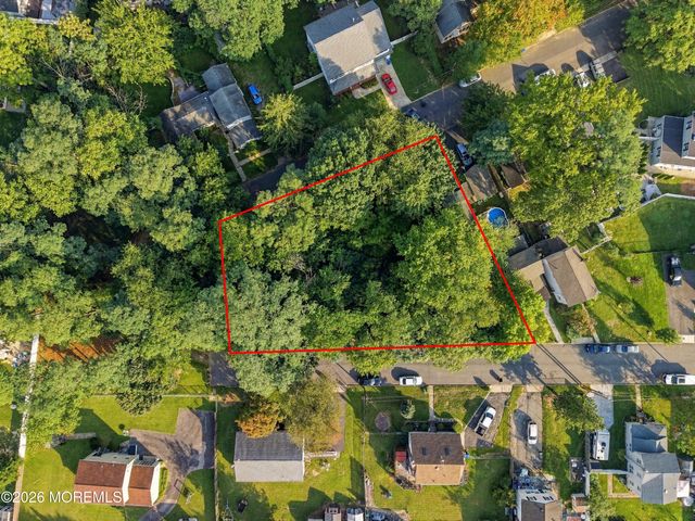 59 York Avenue, Port Monmouth, NJ 07758