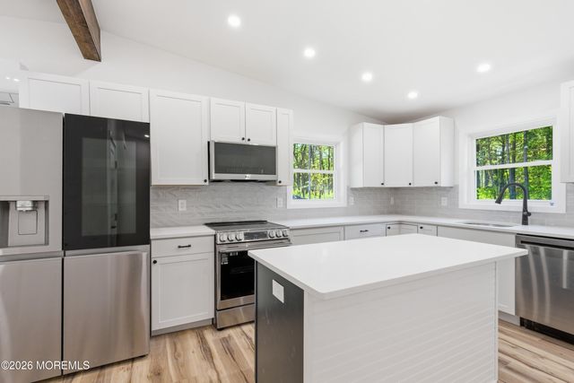 91 S Shore Drive, Little Egg Harbor, NJ 08087