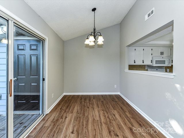 5234 Amity Springs Drive, Charlotte, NC 28212