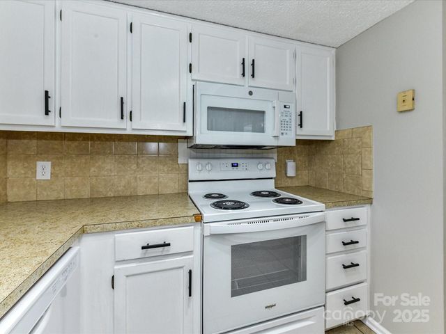 5234 Amity Springs Drive, Charlotte, NC 28212