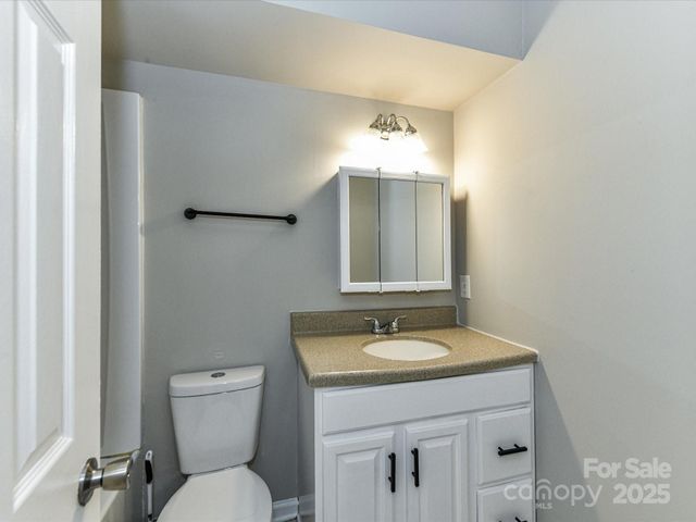 5234 Amity Springs Drive, Charlotte, NC 28212