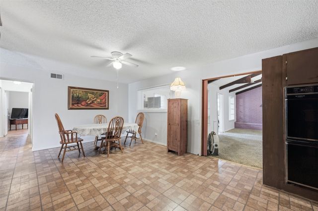 816 SW Sundown Trail, Burleson, TX 76028