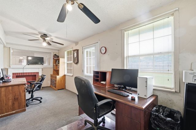 816 SW Sundown Trail, Burleson, TX 76028