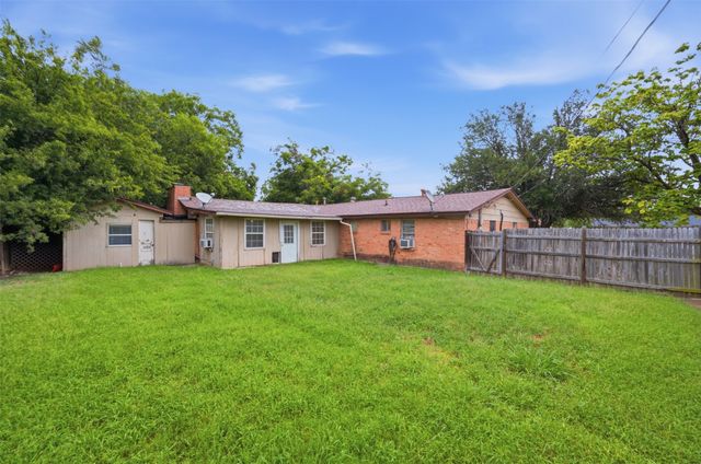 816 SW Sundown Trail, Burleson, TX 76028