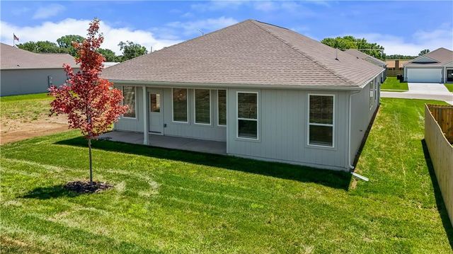 21360 W Cleveland Street, Spring Hill, KS 66083