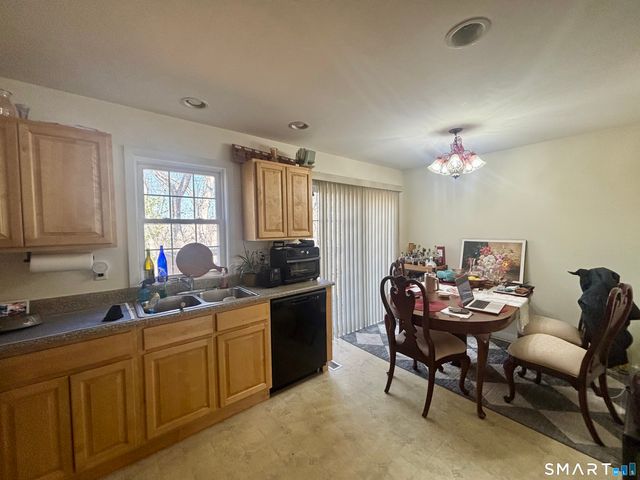 14 Old Fitch Hill Road B, Montville, CT 06382
