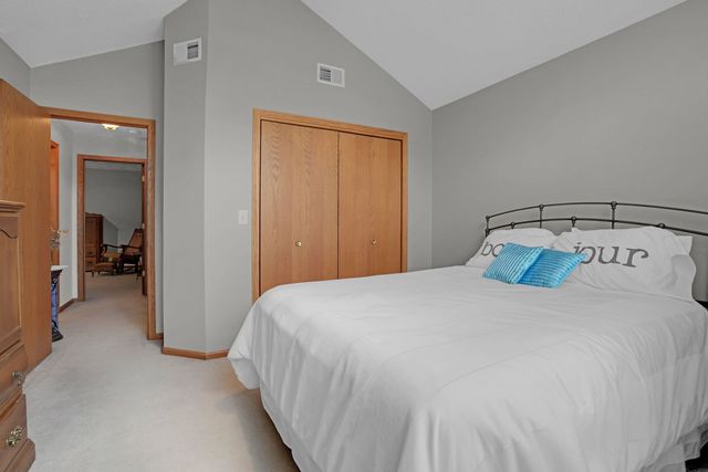 3522 33rd Street Court, Moline, IL 61265