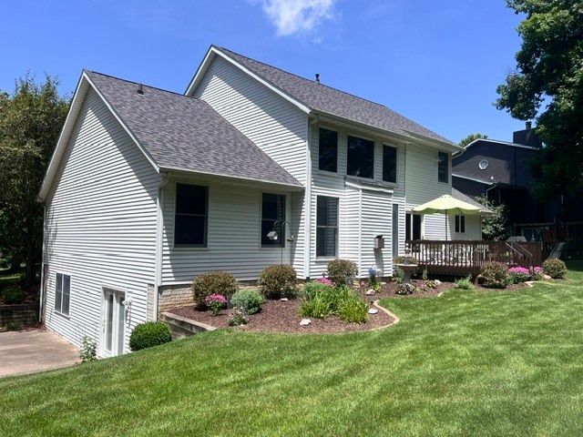 3522 33rd Street Court, Moline, IL 61265
