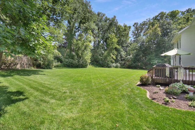 3522 33rd Street Court, Moline, IL 61265