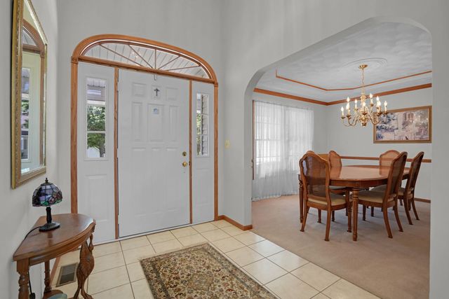3522 33rd Street Court, Moline, IL 61265
