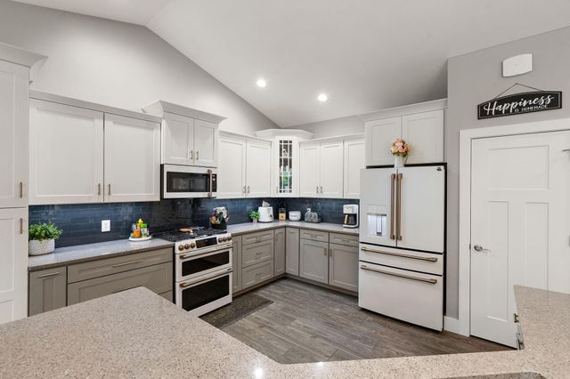 10186 Rustic Drive, Demotte, IN 46310