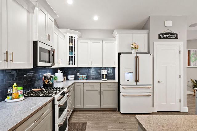 10186 Rustic Drive, Demotte, IN 46310