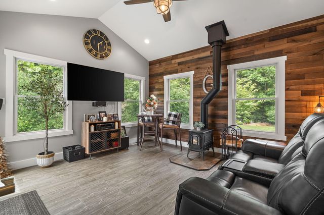 10186 Rustic Drive, Demotte, IN 46310