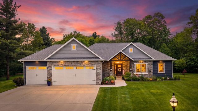 10186 Rustic Drive, Demotte, IN 46310