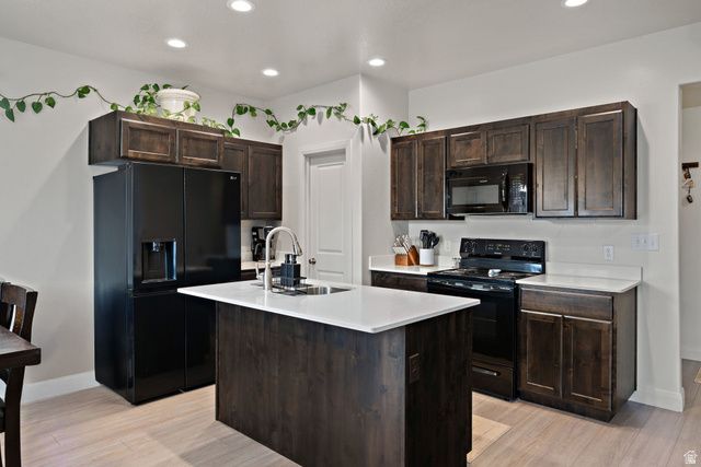 768 N OLD FORT DR, Spanish Fork, UT 84660