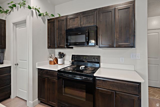 768 N OLD FORT DR, Spanish Fork, UT 84660