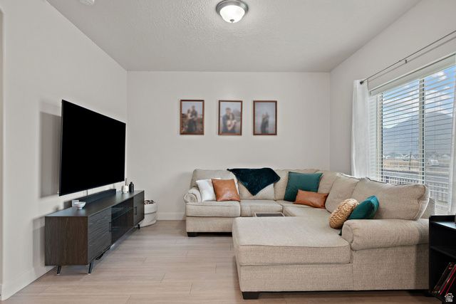 768 N OLD FORT DR, Spanish Fork, UT 84660