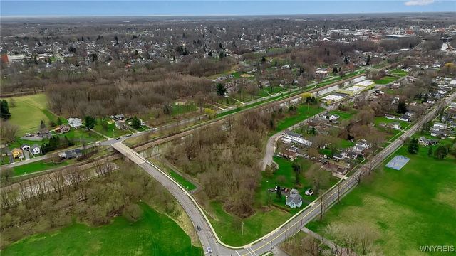 82 Lake Avenue, Lockport City, NY 14094