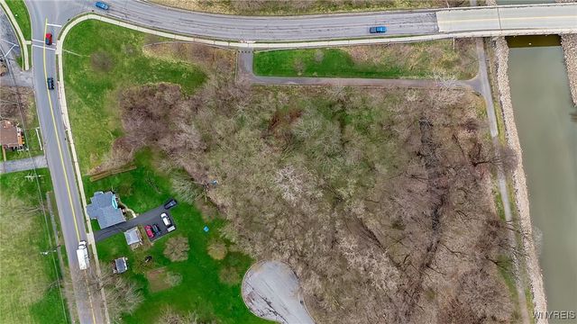 82 Lake Avenue, Lockport City, NY 14094