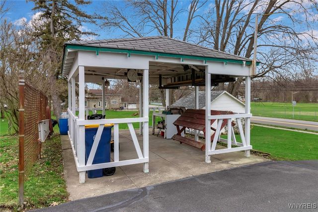 82 Lake Avenue, Lockport City, NY 14094