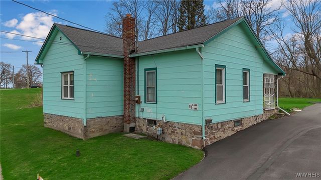 82 Lake Avenue, Lockport City, NY 14094