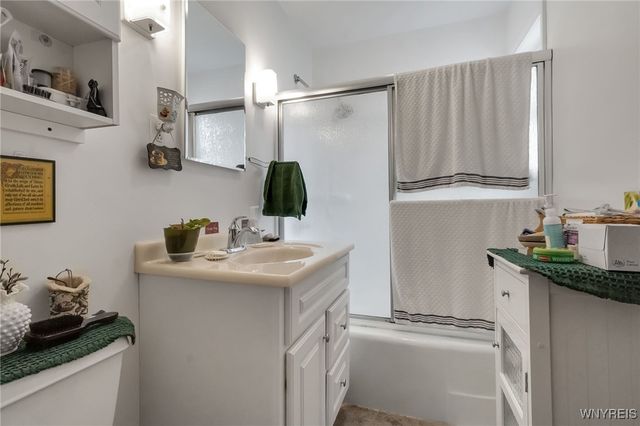 82 Lake Avenue, Lockport City, NY 14094