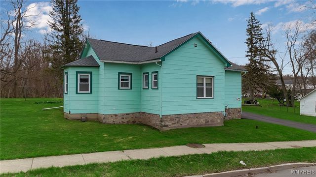 82 Lake Avenue, Lockport City, NY 14094