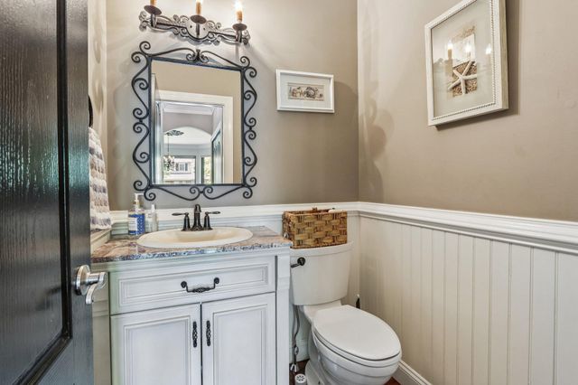 837 MOUNTAINTOP DR, Collegeville, PA 19426